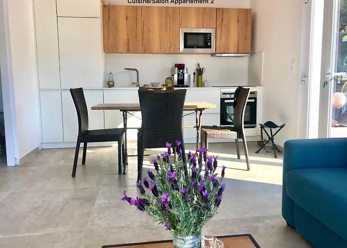 A 2mn De La Du Ruppione Daire Pietrosella